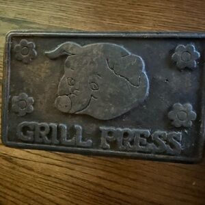 Home Town Grill Press‼️🐷